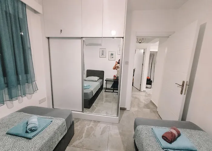 Sea Shell 8 Lovely 2-bedroom * Agios Georgios (Famagusta)